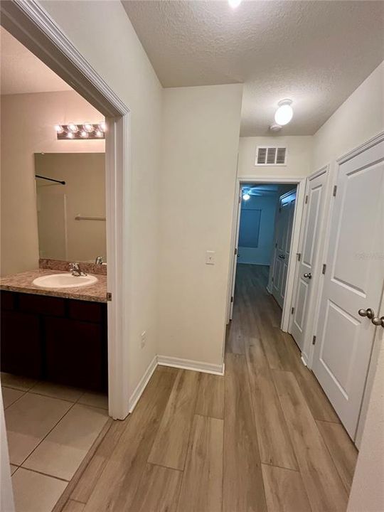 For Rent: $2,200 (3 beds, 2 baths, 1707 Square Feet)