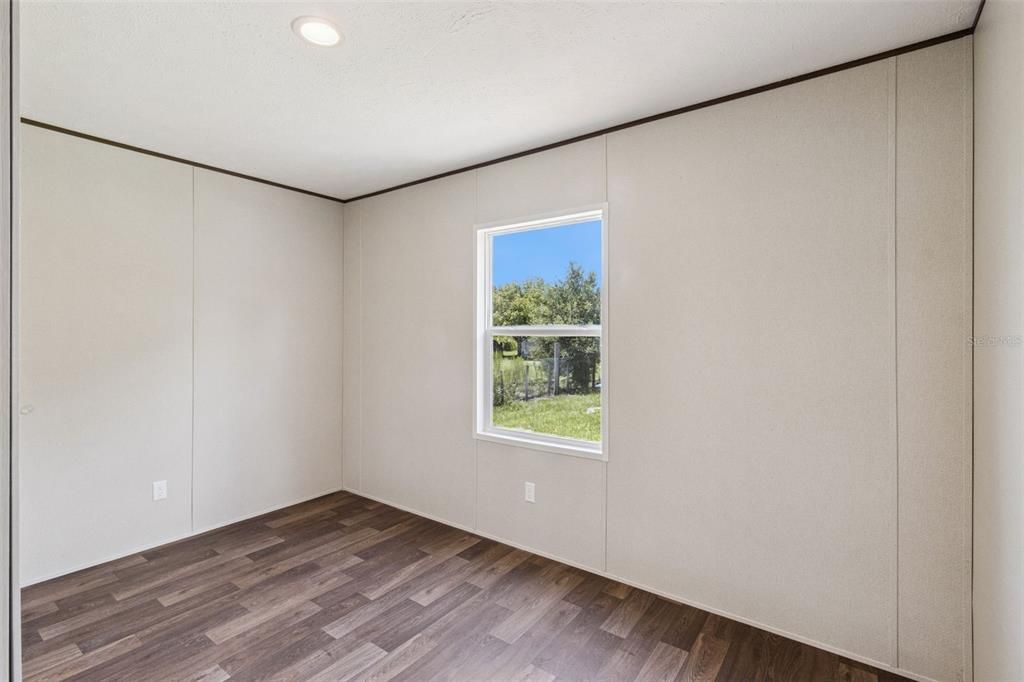 For Rent: $1,650 (3 beds, 2 baths, 1000 Square Feet)