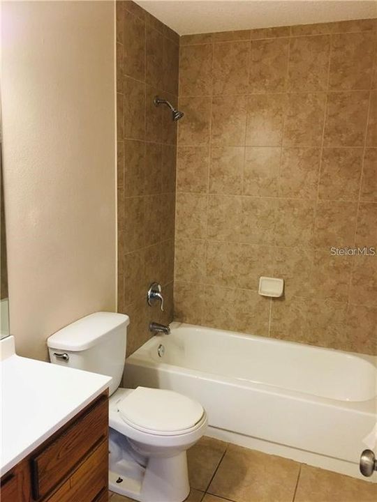 На продажу: $249,900 (3 спален, 2 ванн, 1159 Квадратных фут)