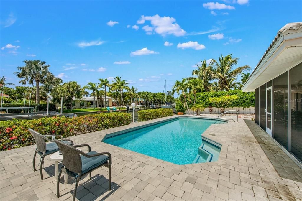 For Rent: $7,500 (3 beds, 2 baths, 1947 Square Feet)