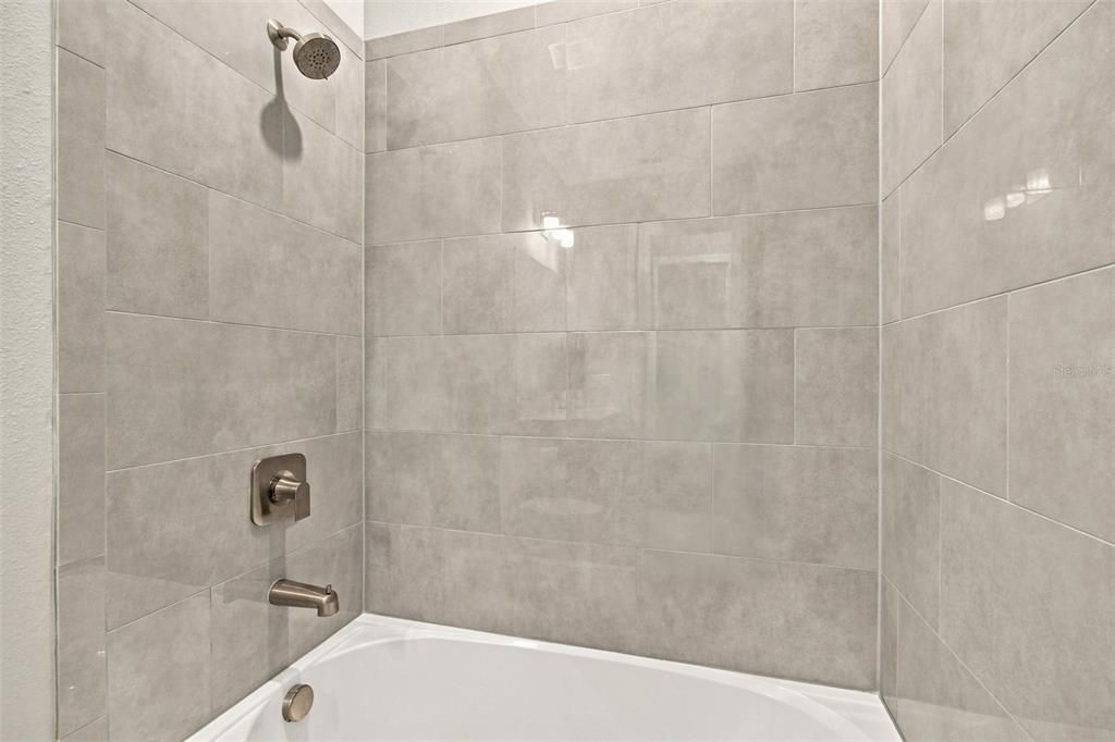 En Venta: $975,000 (3 camas, 3 baños, 3104 Pies cuadrados)