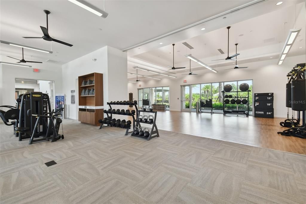 En Venta: $975,000 (3 camas, 3 baños, 3104 Pies cuadrados)