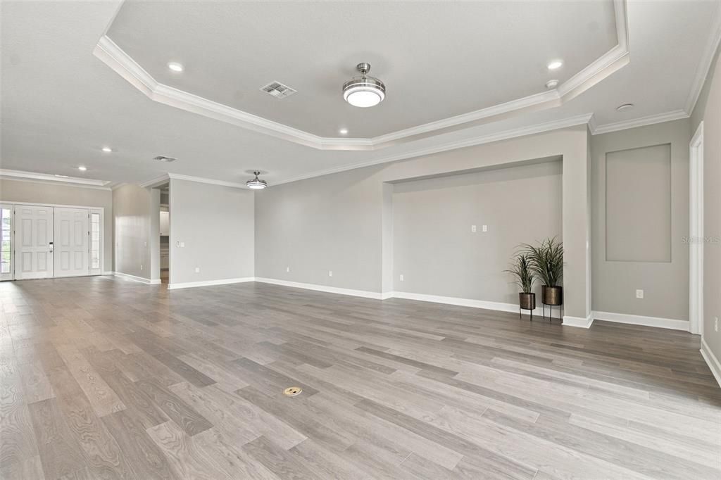 En Venta: $975,000 (3 camas, 3 baños, 3104 Pies cuadrados)