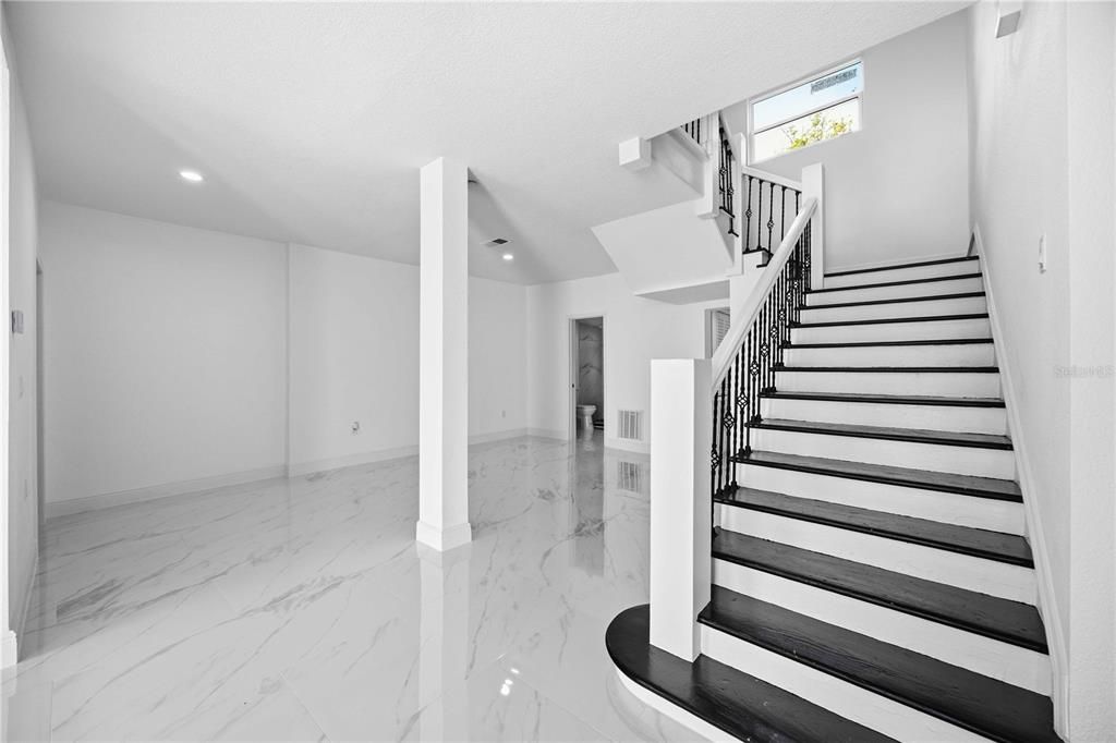 For Sale: $648,000 (5 beds, 5 baths, 3300 Square Feet)