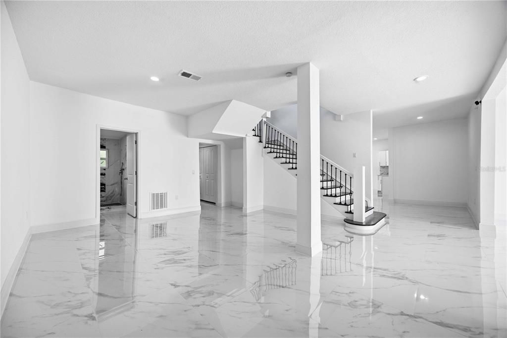 For Sale: $648,000 (5 beds, 5 baths, 3300 Square Feet)