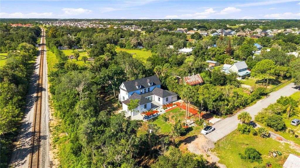 For Sale: $648,000 (5 beds, 5 baths, 3300 Square Feet)