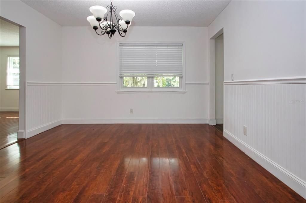 En Venta: $549,900 (3 camas, 2 baños, 2030 Pies cuadrados)