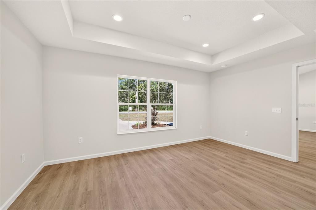 For Sale: $227,900 (3 beds, 2 baths, 1240 Square Feet)