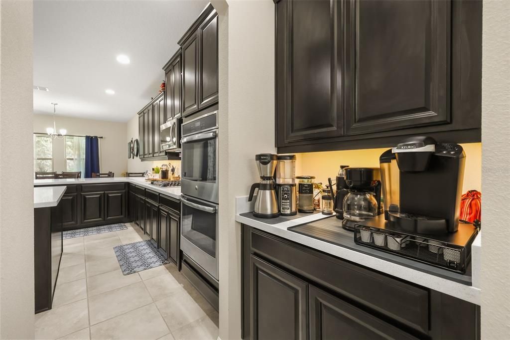 For Sale: $799,000 (4 beds, 3 baths, 3940 Square Feet)