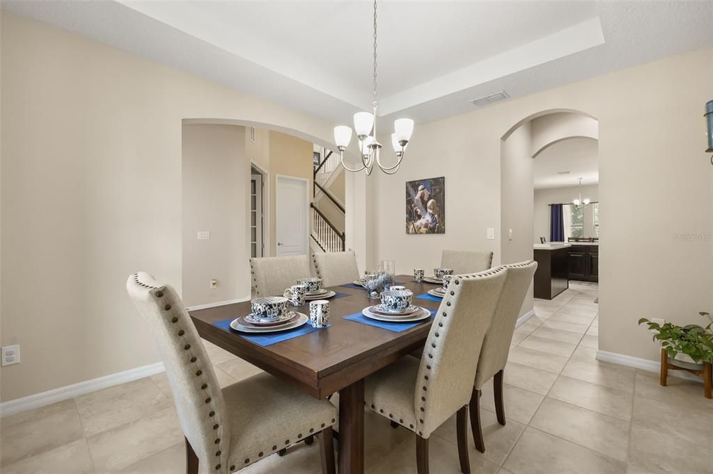 For Sale: $799,000 (4 beds, 3 baths, 3940 Square Feet)