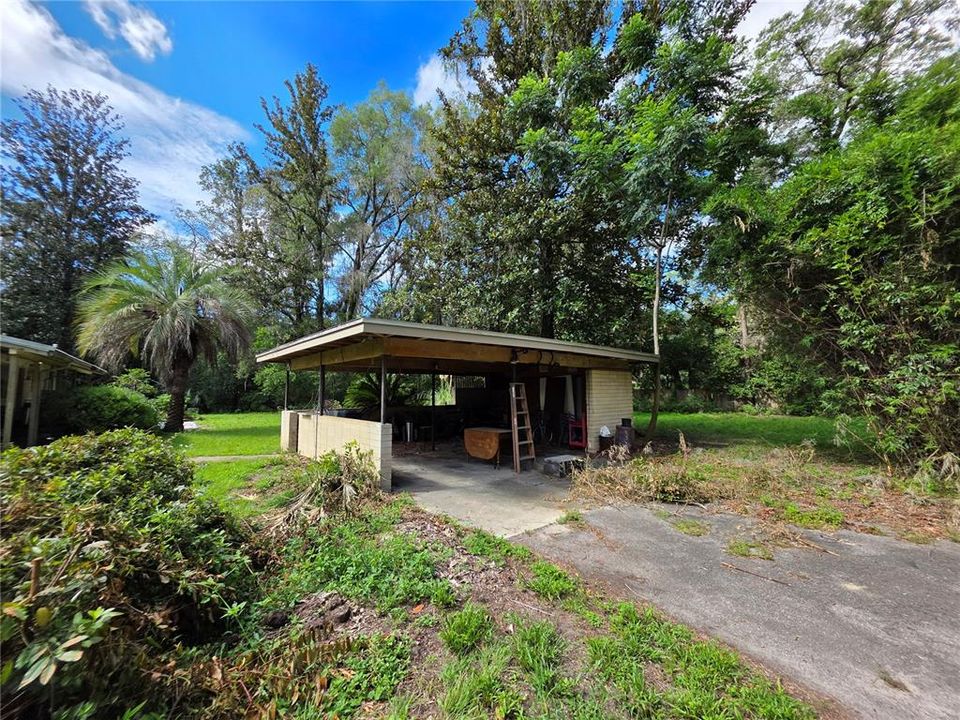 For Rent: $2,800 (3 beds, 2 baths, 2044 Square Feet)