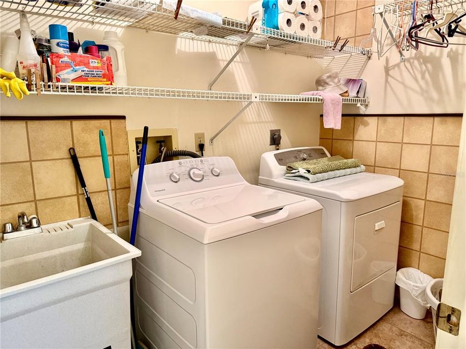 На продажу: $269,900 (2 спален, 2 ванн, 1519 Квадратных фут)