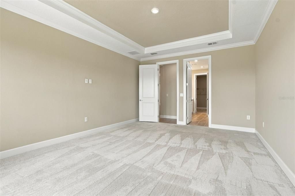 For Sale: $700,000 (3 beds, 3 baths, 2320 Square Feet)