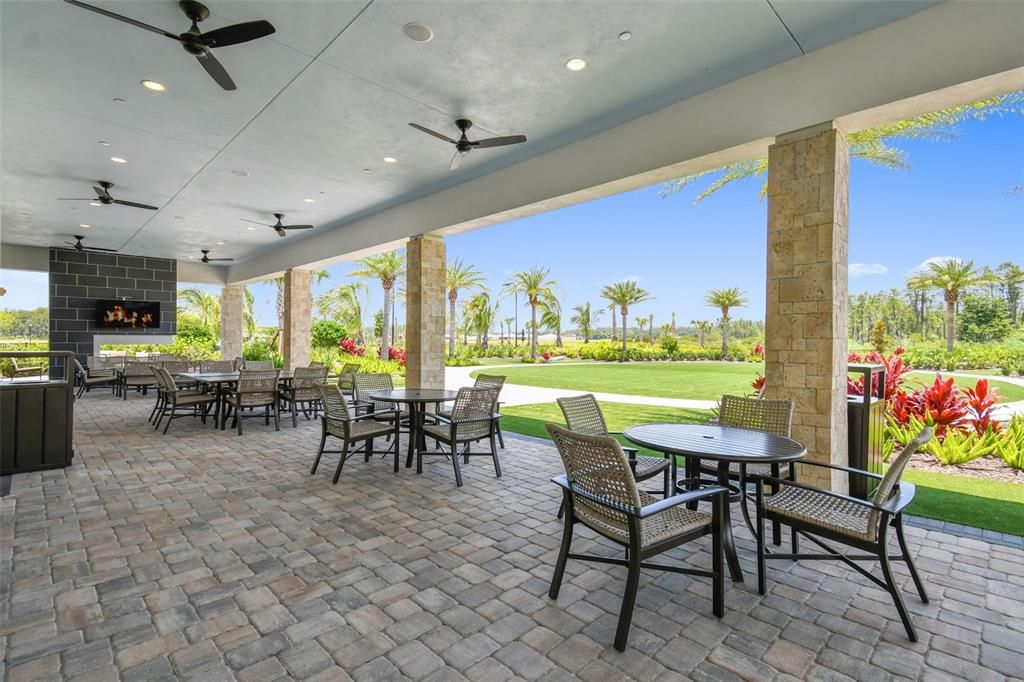 For Sale: $700,000 (3 beds, 3 baths, 2320 Square Feet)