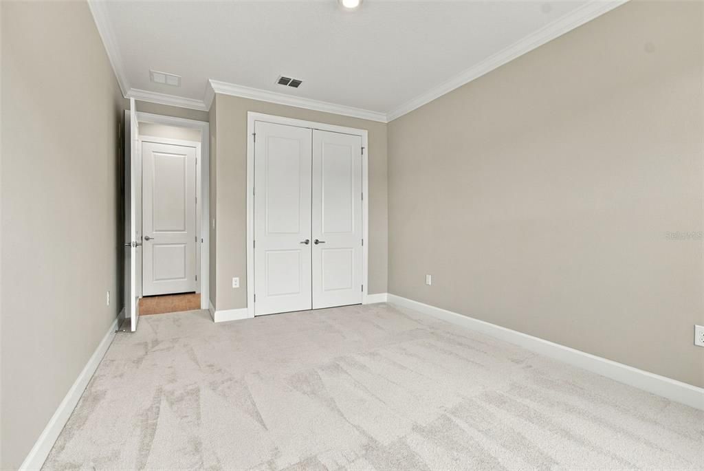 For Sale: $700,000 (3 beds, 3 baths, 2320 Square Feet)