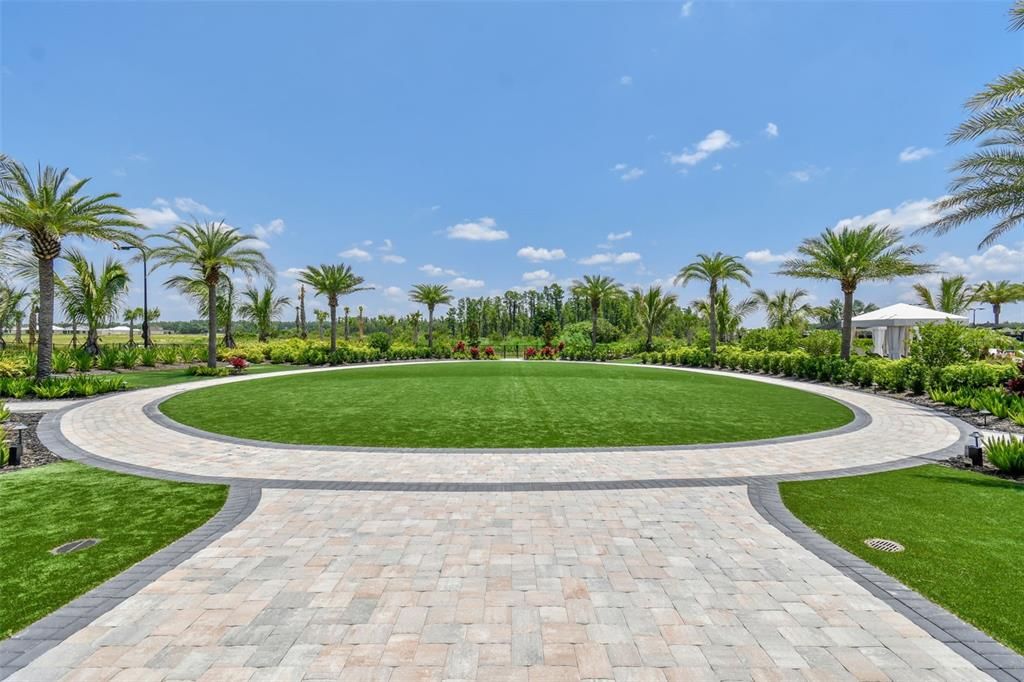 For Sale: $700,000 (3 beds, 3 baths, 2320 Square Feet)