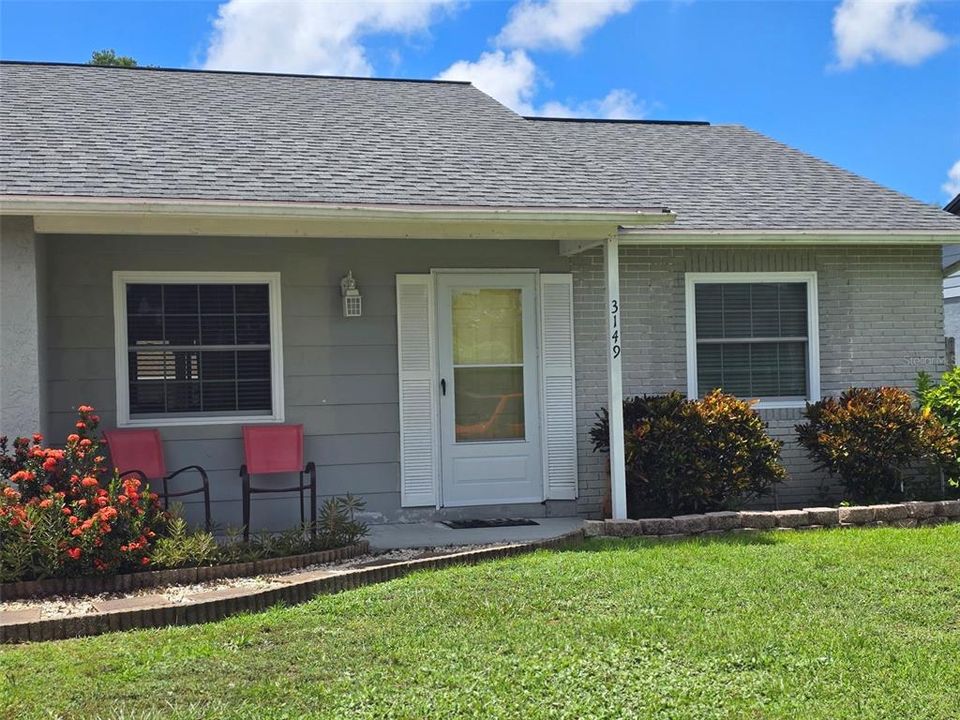 For Sale: $219,900 (2 beds, 1 baths, 872 Square Feet)