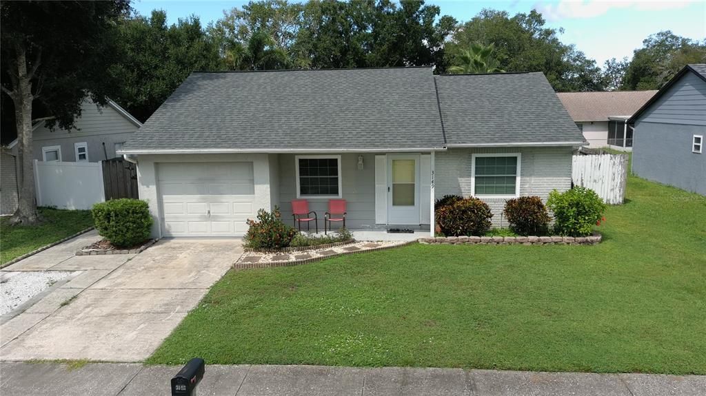 For Sale: $219,900 (2 beds, 1 baths, 872 Square Feet)