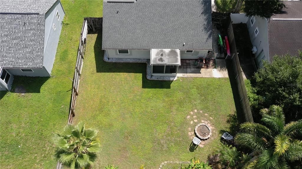 For Sale: $219,900 (2 beds, 1 baths, 872 Square Feet)