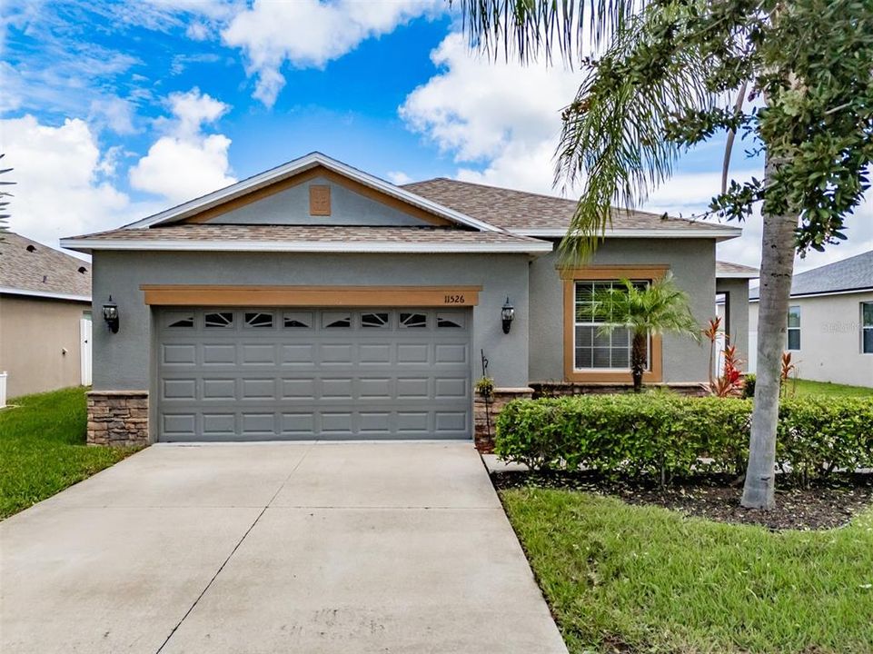 For Sale: $380,000 (4 beds, 2 baths, 1840 Square Feet)