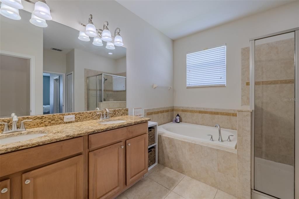 For Sale: $380,000 (4 beds, 2 baths, 1840 Square Feet)