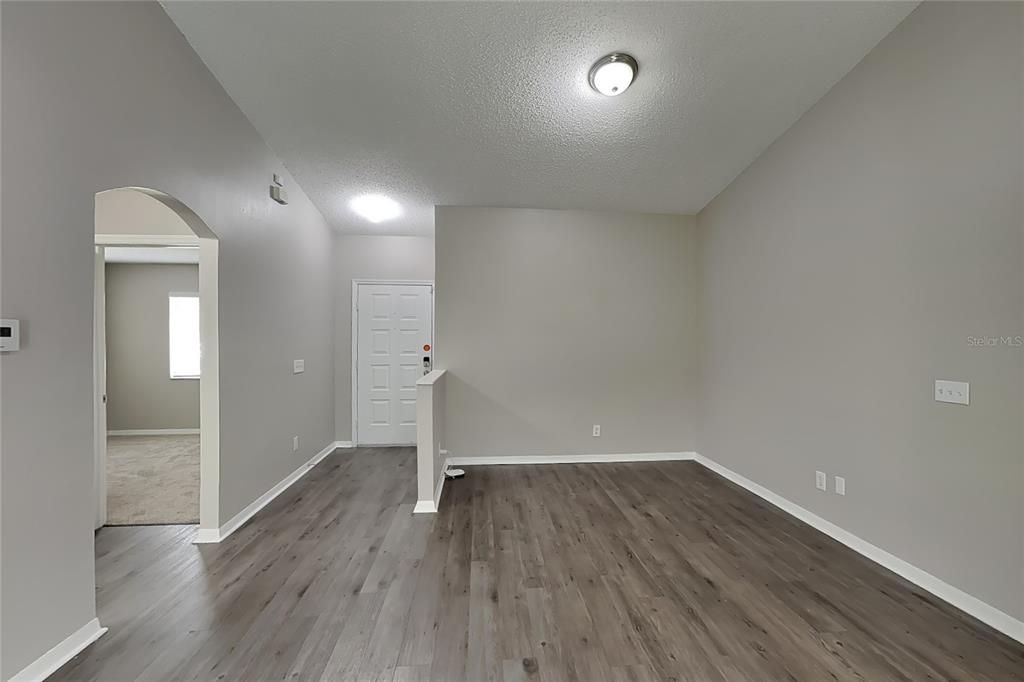 For Rent: $2,049 (3 beds, 2 baths, 1270 Square Feet)