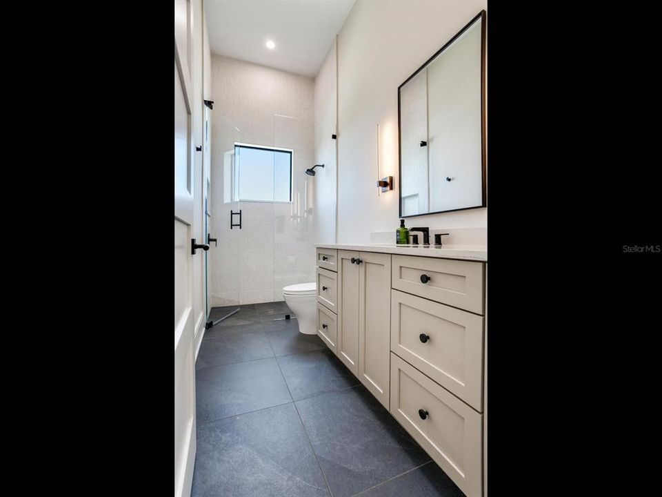 En Venta: $4,750,000 (5 camas, 5 baños, 4711 Pies cuadrados)
