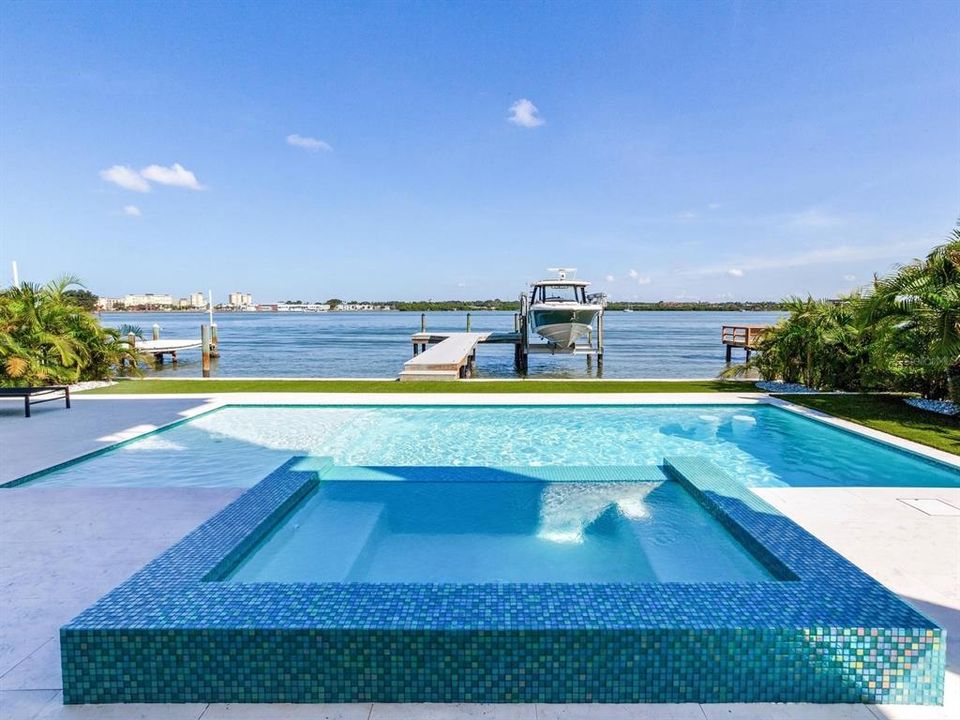 En Venta: $4,750,000 (5 camas, 5 baños, 4711 Pies cuadrados)