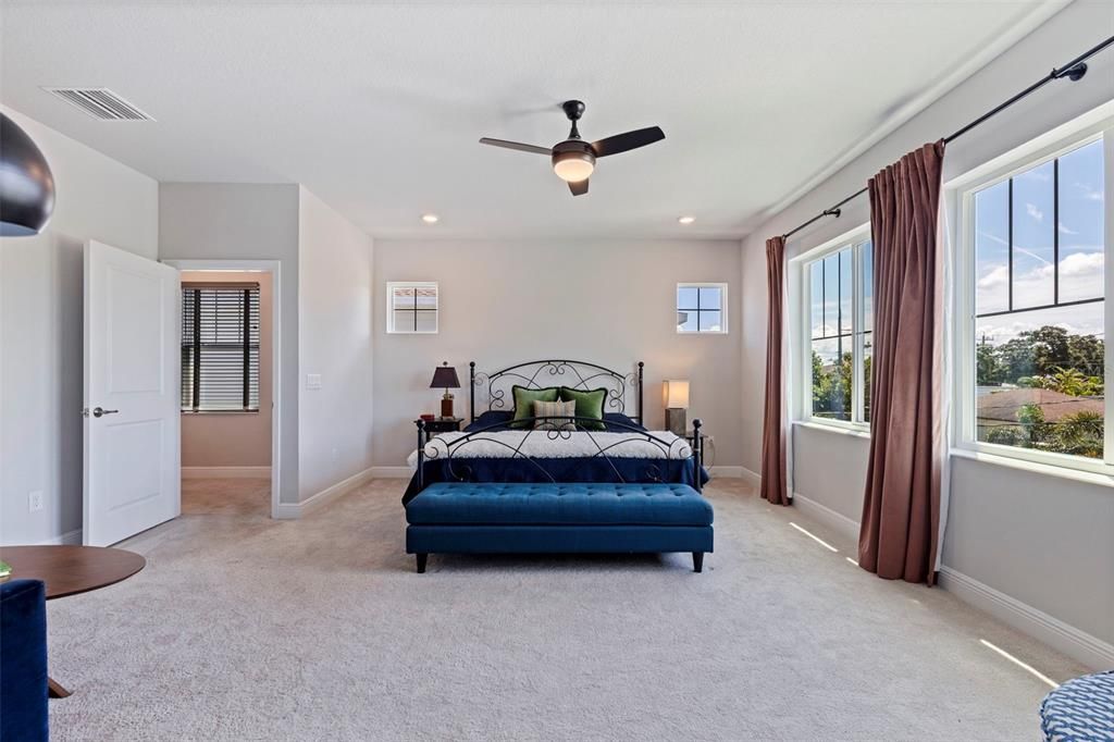For Sale: $1,025,000 (4 beds, 3 baths, 2713 Square Feet)