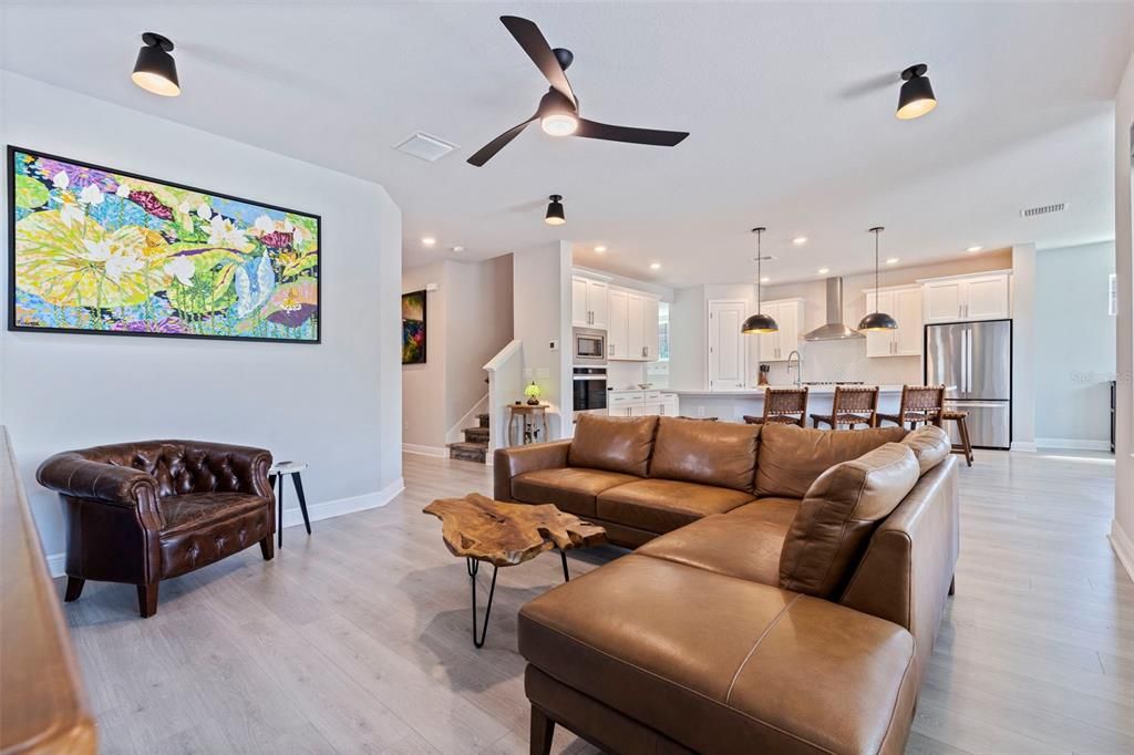 For Sale: $1,025,000 (4 beds, 3 baths, 2713 Square Feet)