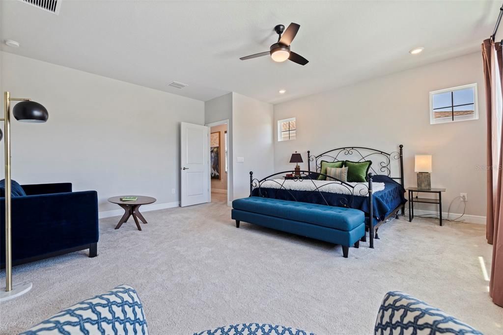 For Sale: $1,025,000 (4 beds, 3 baths, 2713 Square Feet)
