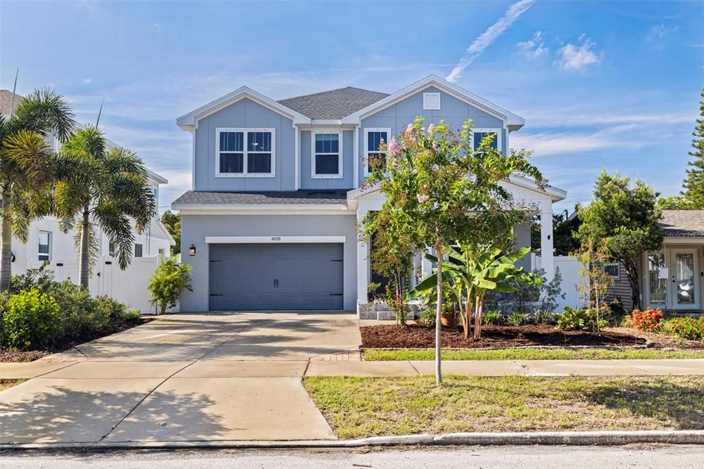 For Sale: $1,025,000 (4 beds, 3 baths, 2713 Square Feet)