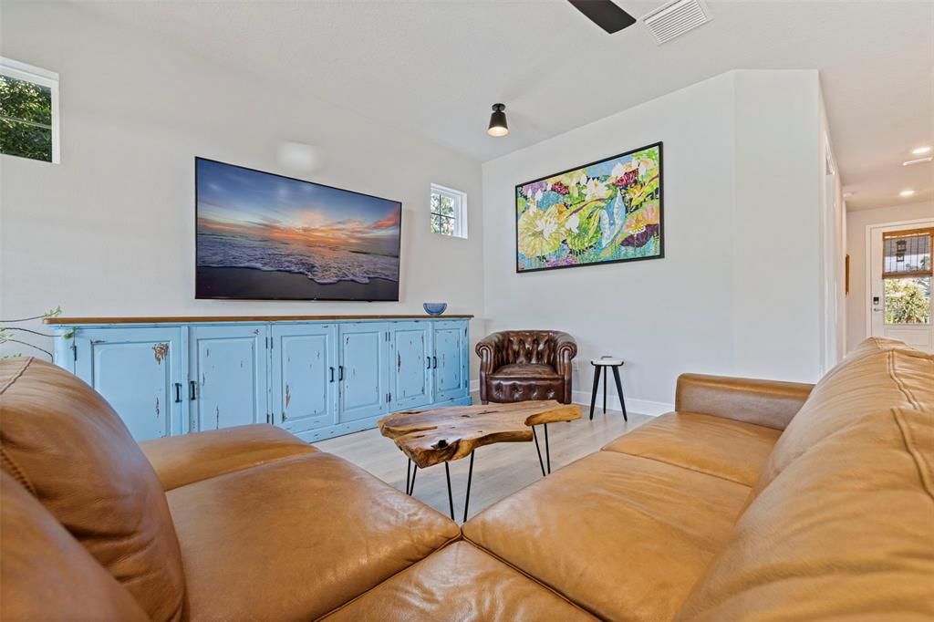 For Sale: $1,025,000 (4 beds, 3 baths, 2713 Square Feet)