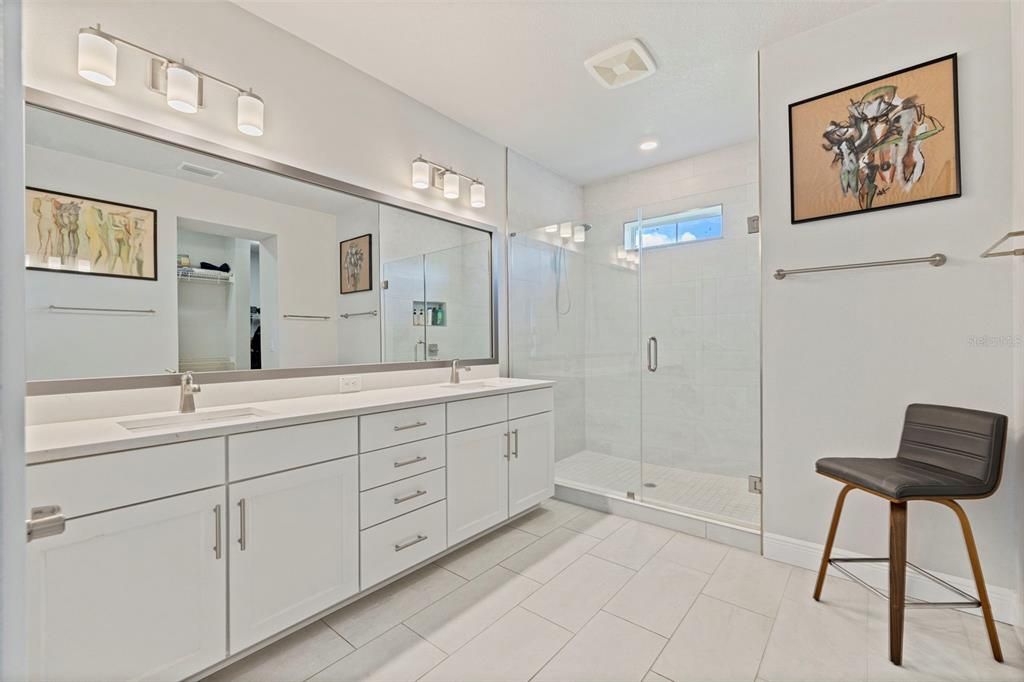 For Sale: $1,025,000 (4 beds, 3 baths, 2713 Square Feet)