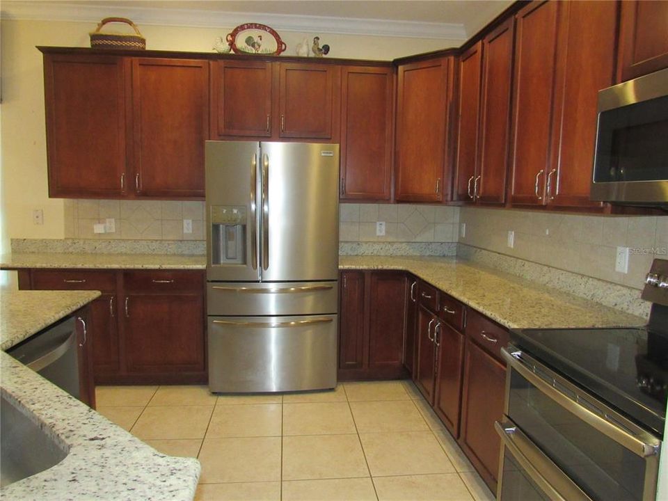En Venta: $389,900 (3 camas, 2 baños, 1862 Pies cuadrados)