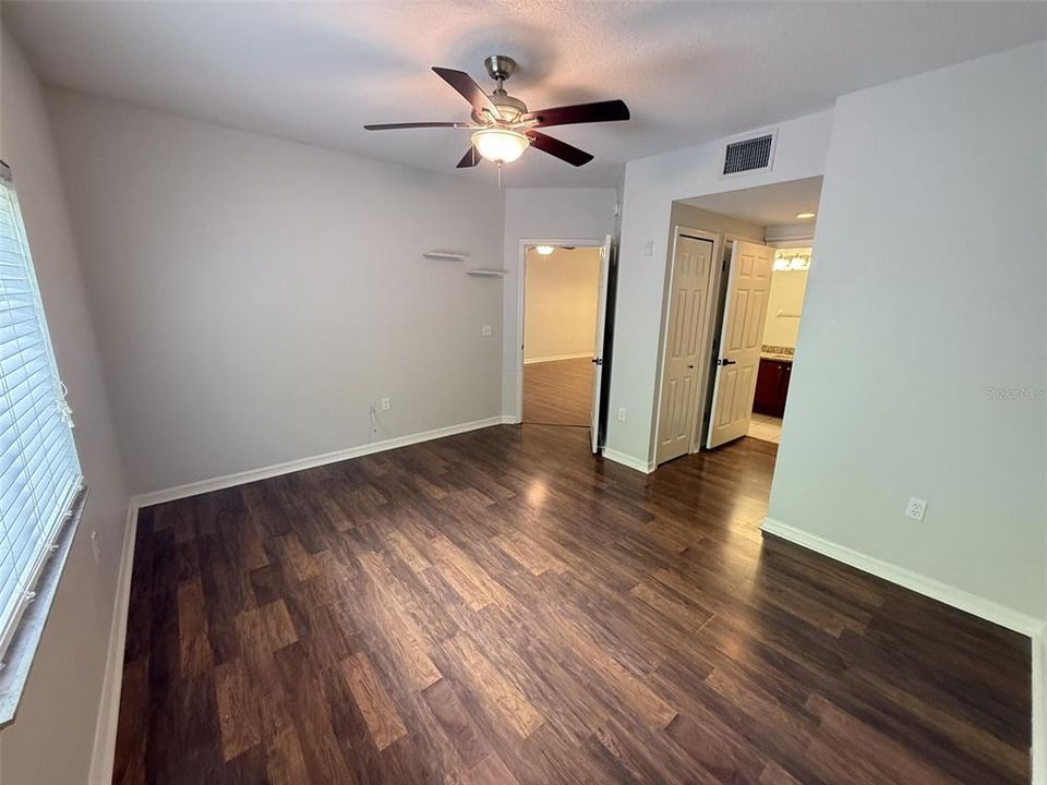 For Rent: $1,850 (3 beds, 2 baths, 1124 Square Feet)