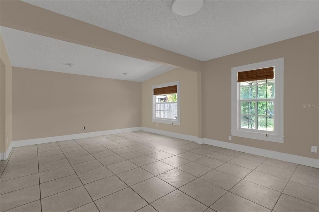 For Sale: $580,000 (3 beds, 0 baths, 1566 Square Feet)