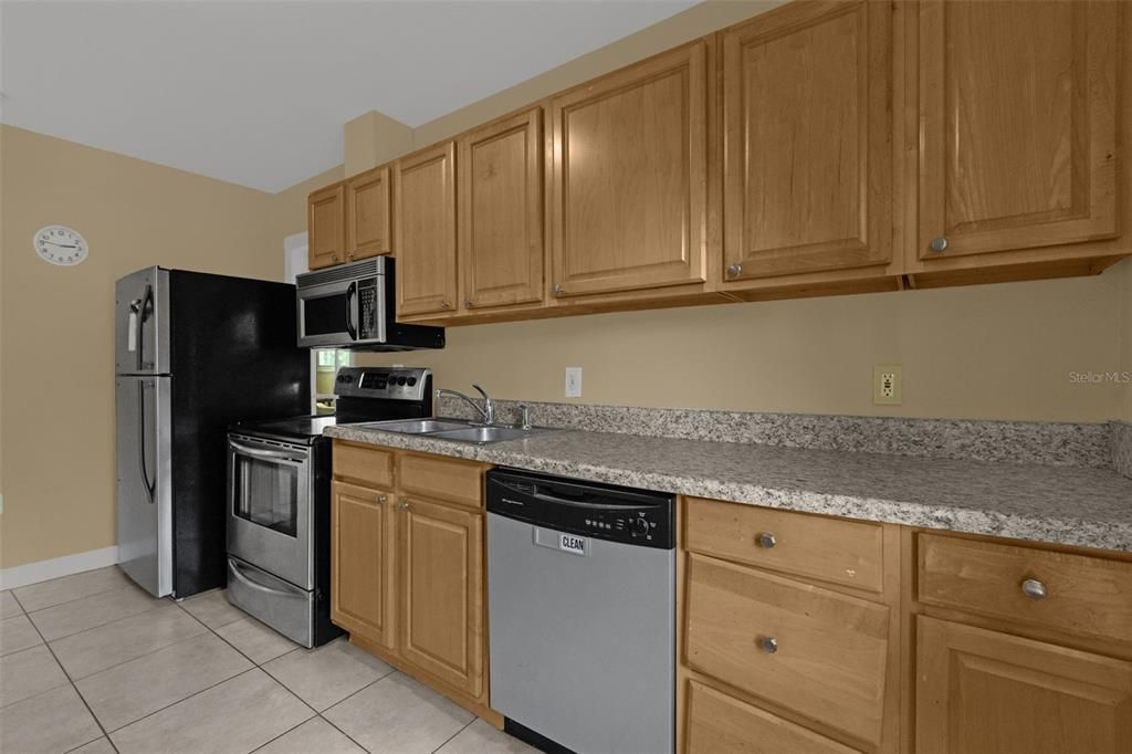 For Sale: $580,000 (3 beds, 0 baths, 1566 Square Feet)