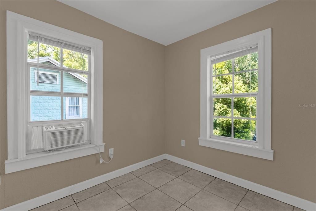 For Sale: $580,000 (3 beds, 0 baths, 1566 Square Feet)