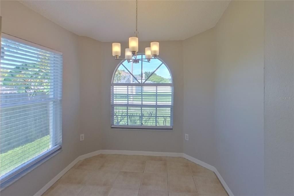 For Rent: $2,229 (3 beds, 2 baths, 1578 Square Feet)