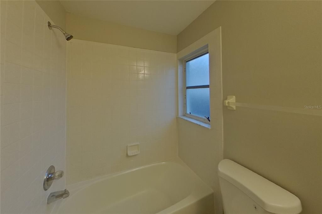For Rent: $2,229 (3 beds, 2 baths, 1578 Square Feet)