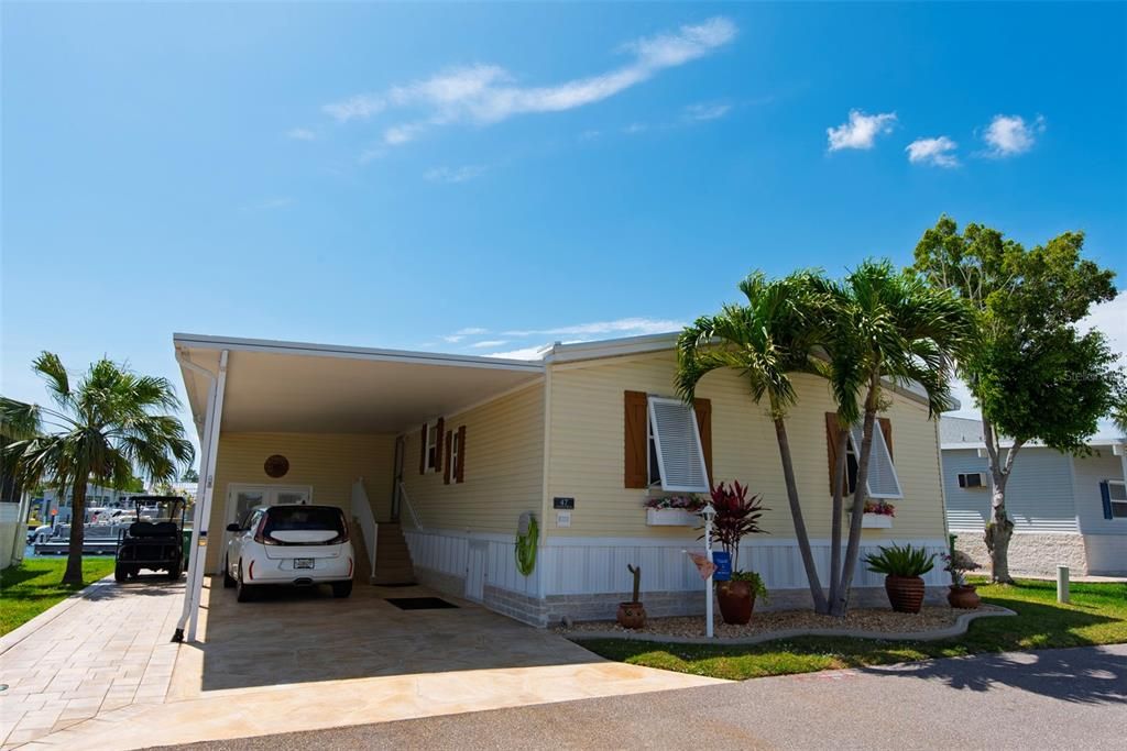 Recently Sold: $325,000 (2 beds, 2 baths, 1516 Square Feet)