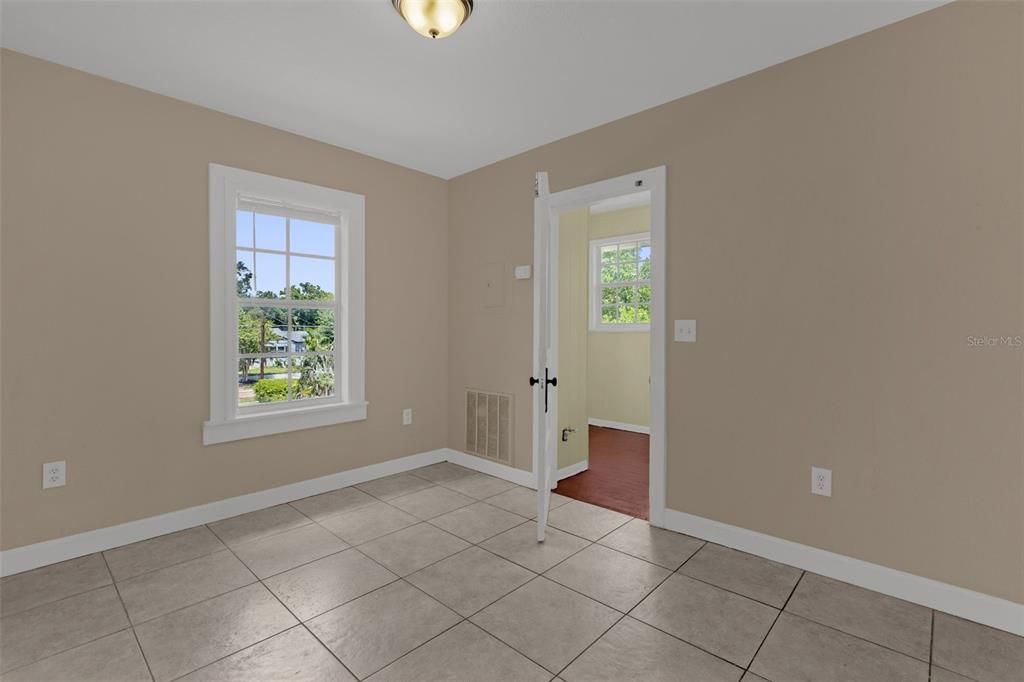 For Sale: $580,000 (3 beds, 2 baths, 1566 Square Feet)