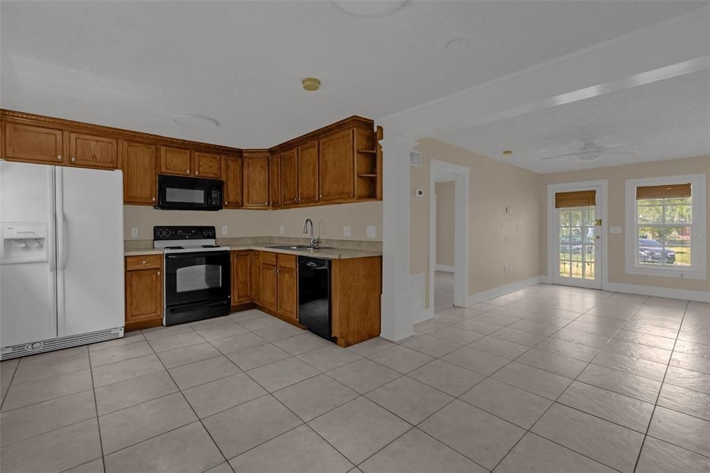 For Sale: $580,000 (3 beds, 2 baths, 1566 Square Feet)
