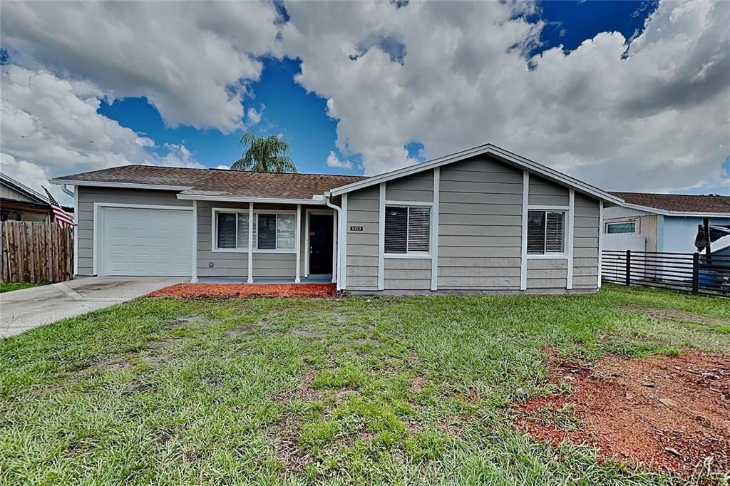 For Rent: $2,329 (4 beds, 2 baths, 1155 Square Feet)