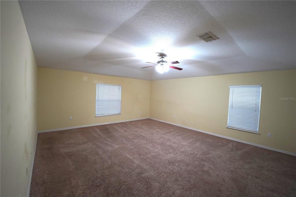 For Sale: $479,000 (4 beds, 3 baths, 2863 Square Feet)