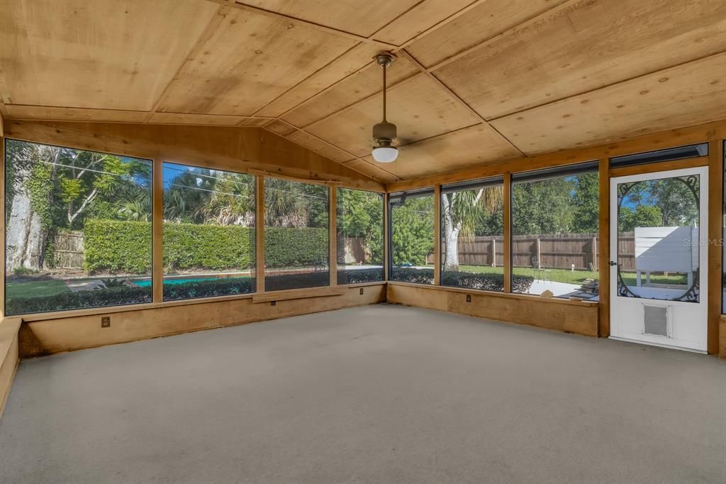 На продажу: $419,900 (3 спален, 2 ванн, 1822 Квадратных фут)