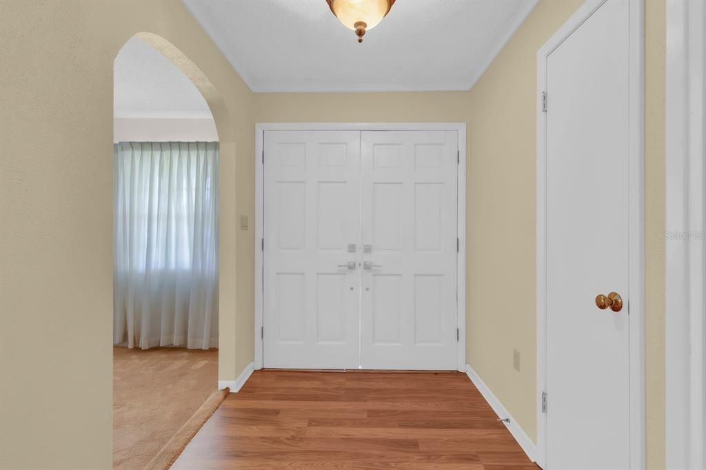 На продажу: $419,900 (3 спален, 2 ванн, 1822 Квадратных фут)