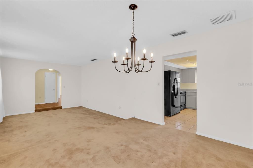 На продажу: $419,900 (3 спален, 2 ванн, 1822 Квадратных фут)
