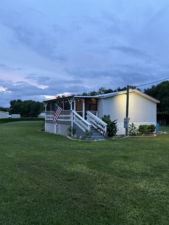 For Sale: $259,900 (3 beds, 2 baths, 1296 Square Feet)